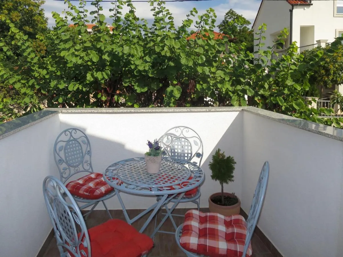 Apartment Andelina - Srd412 By Interhome Maslenica